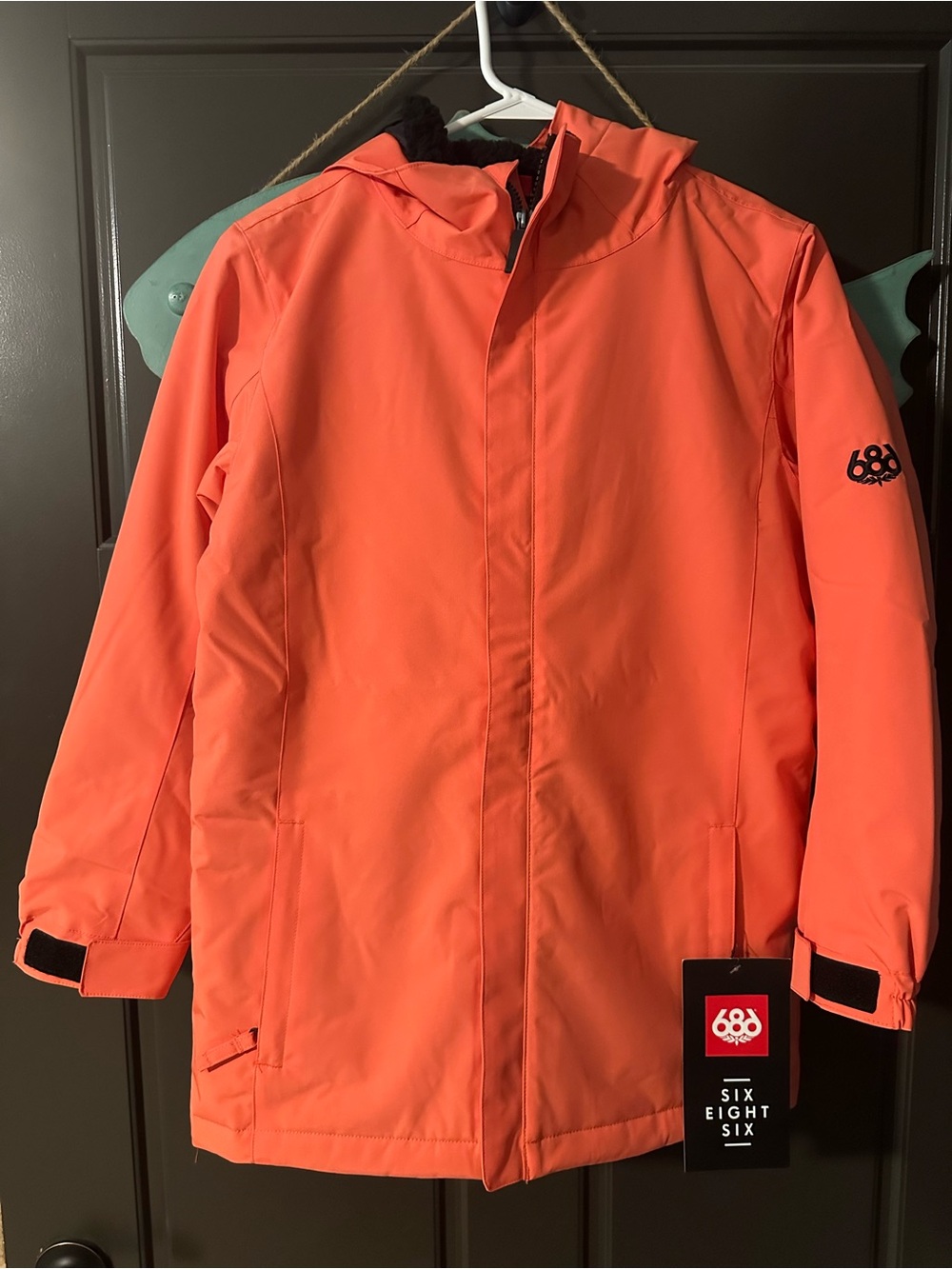 686 Girls Coral snowboarding jacket